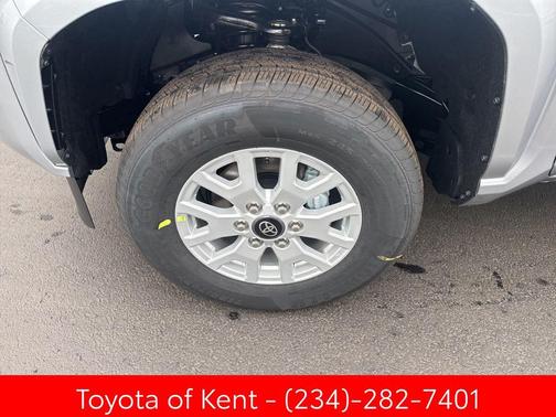 2025 Toyota Tacoma SR5