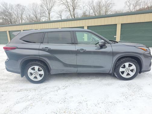 2020 Toyota Highlander L