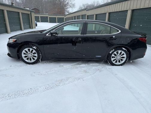 2013 Lexus ES 300h Base