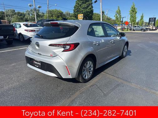 Classic Silver Metallic 2026 Toyota Corolla SE