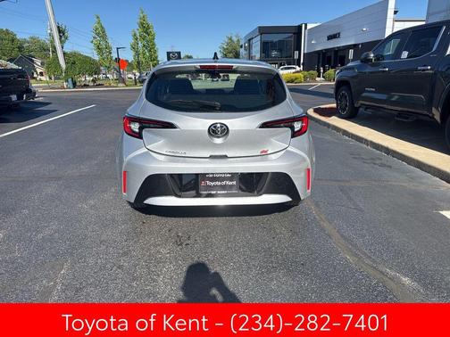 Classic Silver Metallic 2026 Toyota Corolla SE
