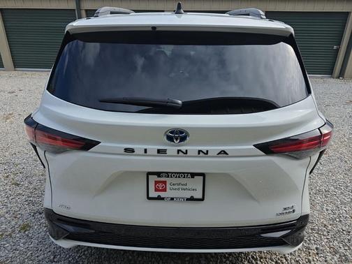 2023 Toyota Sienna XSE 7 Passenger