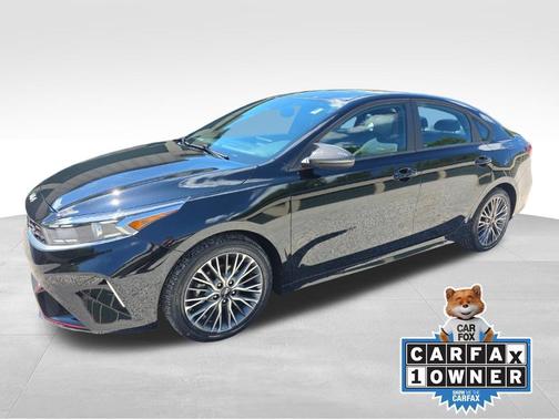 Aurora Black 2024 Kia Forte GT-Line