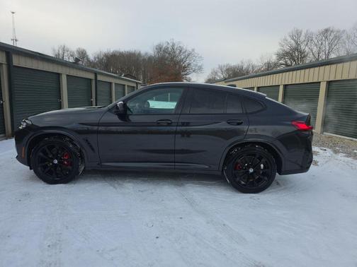 2023 BMW X4 M40i