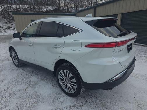 2024 Toyota Venza XLE