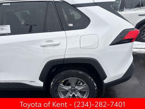 2025 Toyota RAV4 Hybrid XLE