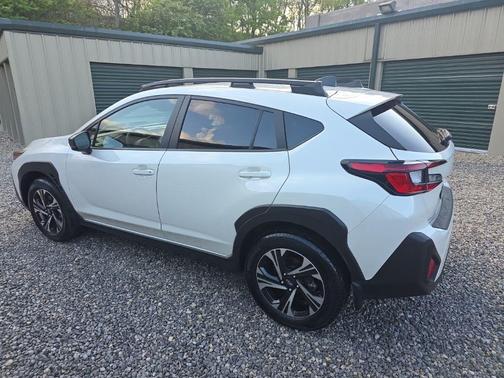 Crystal White Pearl 2024 Subaru Crosstrek Premium