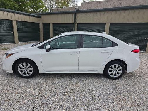 Ice Cap 2023 Toyota Corolla LE