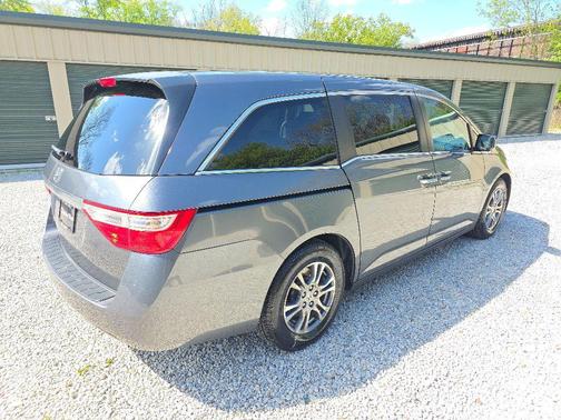 Polished Metal Metallic 2013 Honda Odyssey EX