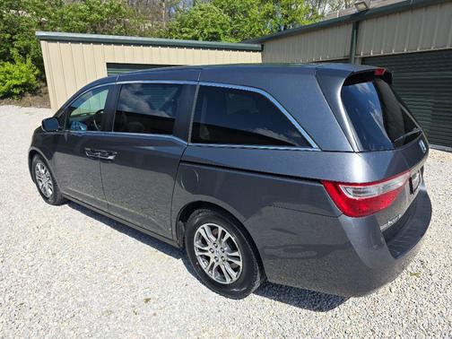 Polished Metal Metallic 2013 Honda Odyssey EX