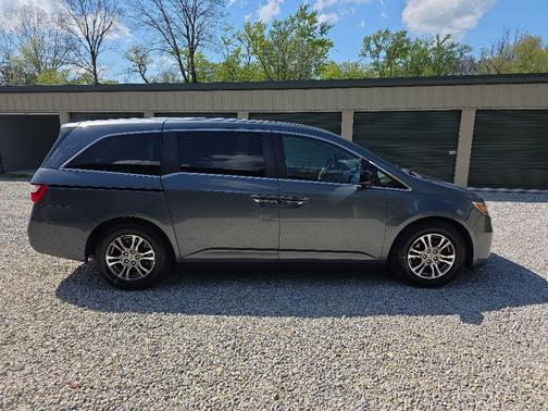 Polished Metal Metallic 2013 Honda Odyssey EX