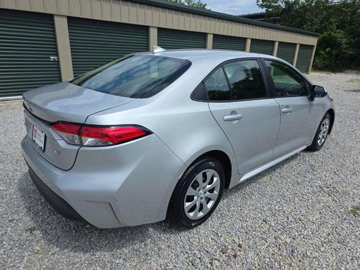Classic Silver Metallic 2024 Toyota Corolla LE