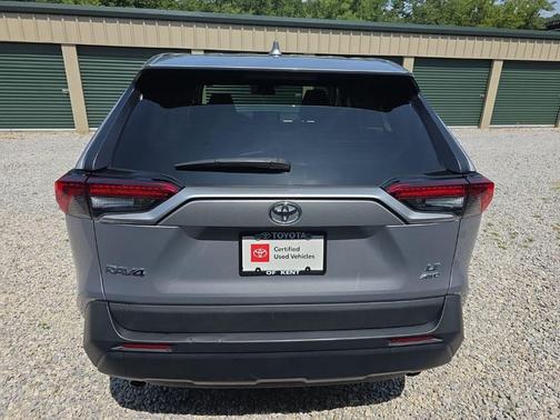 2022 Toyota RAV4 LE