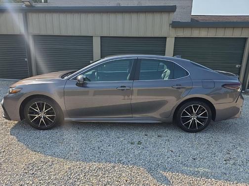 Predawn Gray Mica 2023 Toyota Camry SE