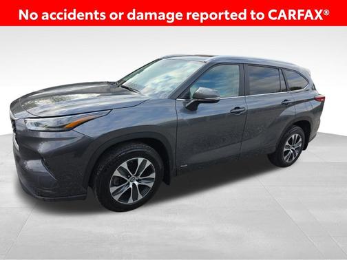 Magnetic Gray Metallic 2023 Toyota Highlander Hybrid XLE