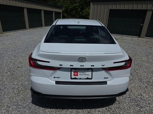 Ice Cap 2025 Toyota Camry SE