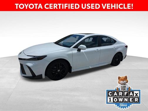 Ice Cap 2025 Toyota Camry SE