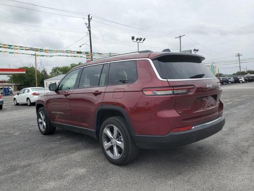 Photo 5 of 27 of 2021 Jeep Grand Cherokee L Limited