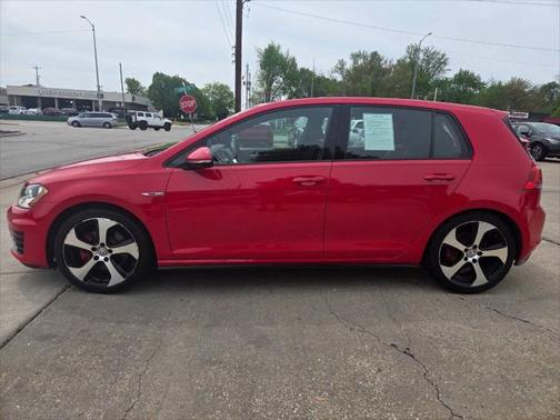2015 Volkswagen Golf GTI 2.0T SE 4-Door