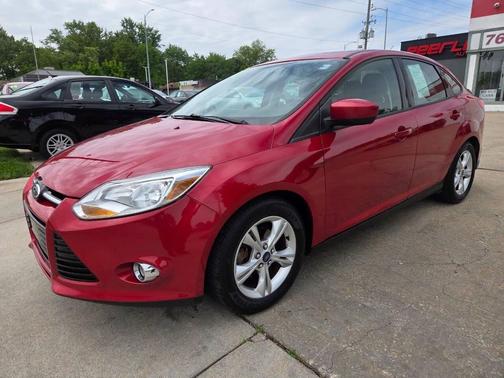 Burgundy 2012 Ford Focus SE