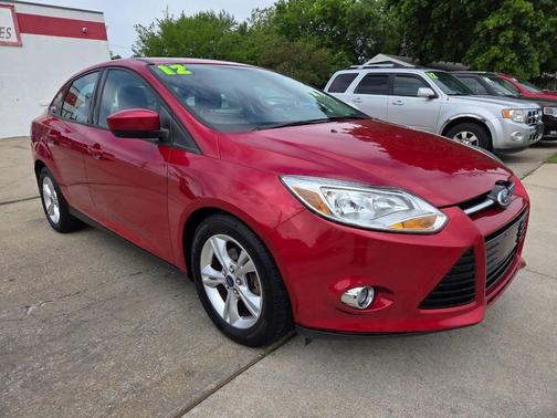 Burgundy 2012 Ford Focus SE