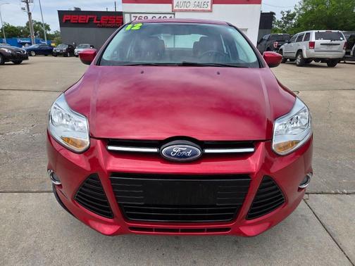 Burgundy 2012 Ford Focus SE