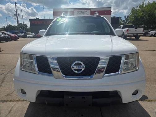 2008 Nissan Frontier LE Crew Cab