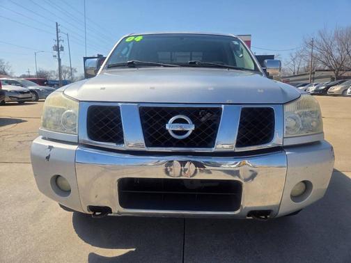 Silver 2004 Nissan Titan LE Crew Cab