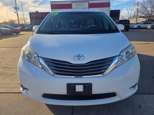 2013 Toyota Sienna XLE