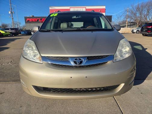 2008 Toyota Sienna XLE Limited