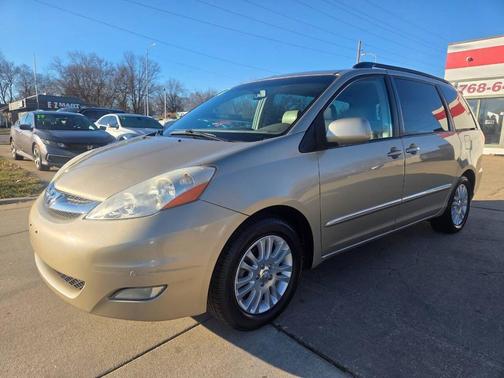 2008 Toyota Sienna XLE Limited