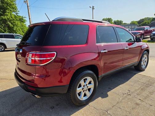 2007 Saturn Outlook XR 4dr SUV