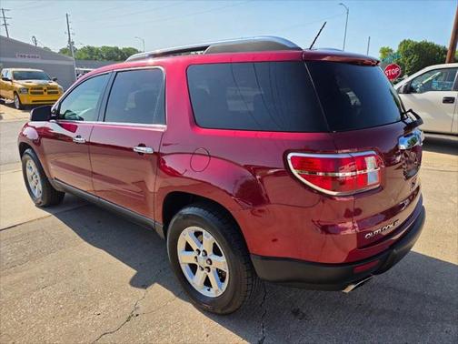 2007 Saturn Outlook XR 4dr SUV