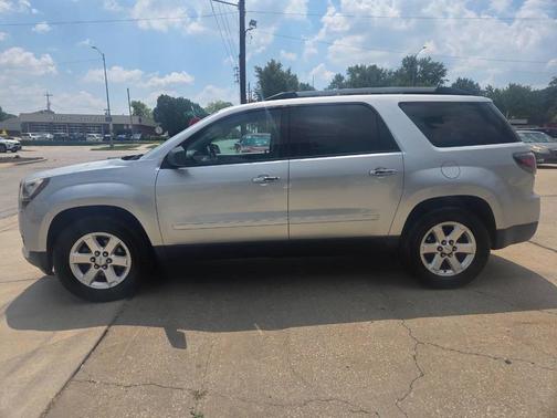 2015 GMC Acadia SLE-2