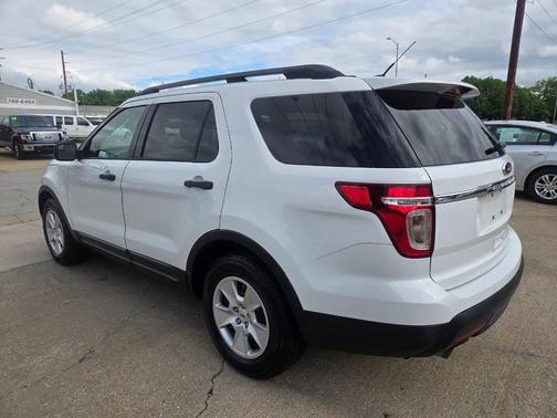 White 2014 Ford Explorer Base