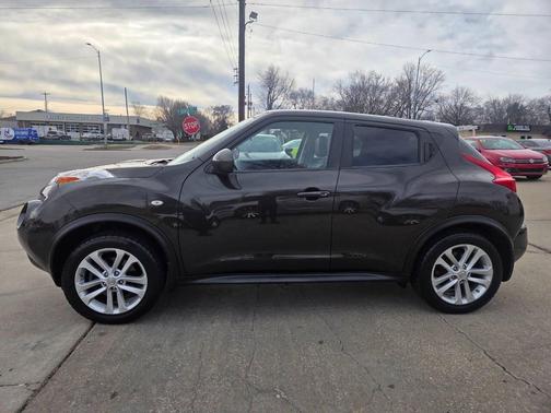 2011 Nissan Juke SL AWD 4dr Crossover