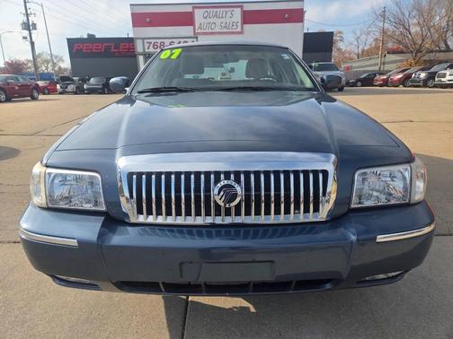 2007 Mercury Grand Marquis LS 4dr Sedan