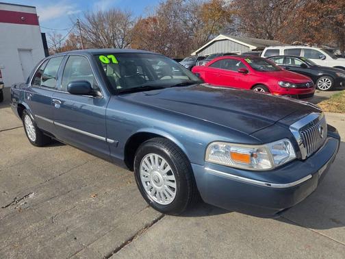 2007 Mercury Grand Marquis LS 4dr Sedan
