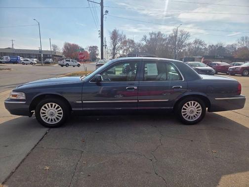 2007 Mercury Grand Marquis LS 4dr Sedan