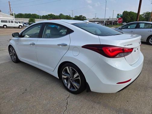 White 2015 Hyundai ELANTRA Limited