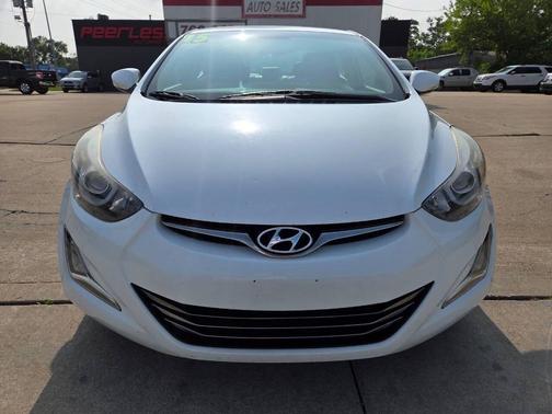 White 2015 Hyundai ELANTRA Limited