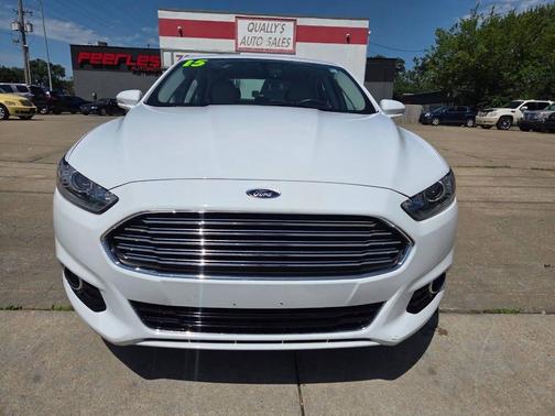 White 2015 Ford Fusion Titanium