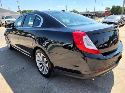 2014 Lincoln MKS Base