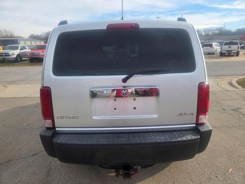 2008 Dodge Nitro SXT 4dr SUV 4WD