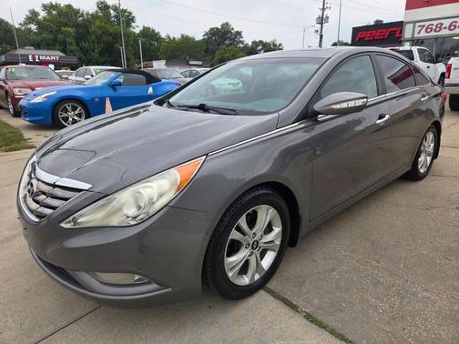 2011 Hyundai SONATA Limited
