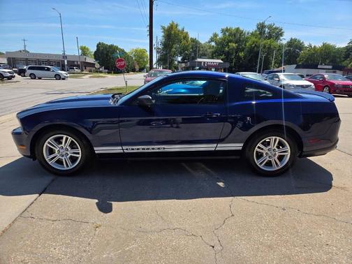 2012 Ford Mustang V6