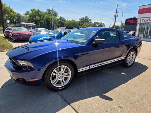 2012 Ford Mustang V6