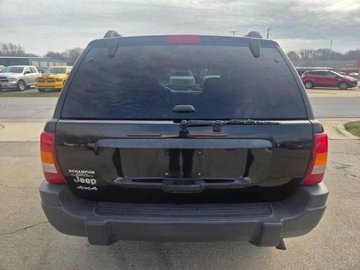 2004 Jeep Grand Cherokee Laredo