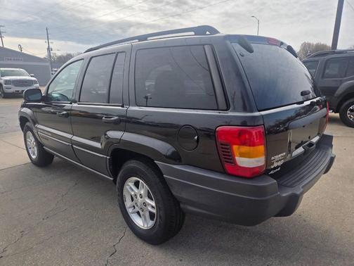 2004 Jeep Grand Cherokee Laredo
