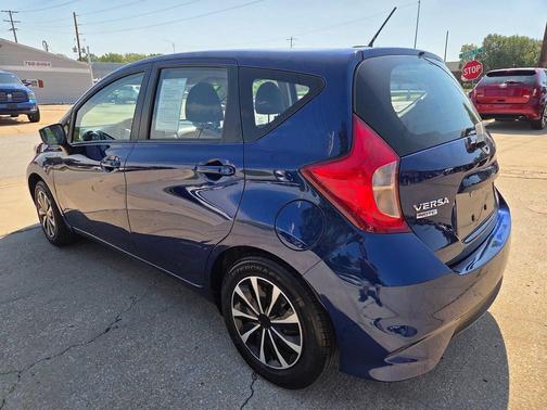 Blue 2018 Nissan Versa Note SV